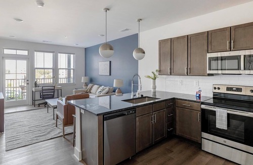Madison Apartment | Landing | Chic 1BD, Pool, Clubhouse