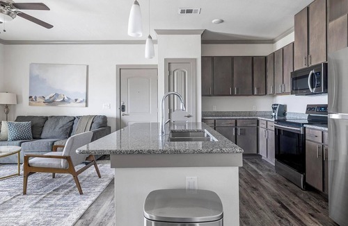 Manor Apartment | Landing | Chic 1BD, Pool, Clubhouse