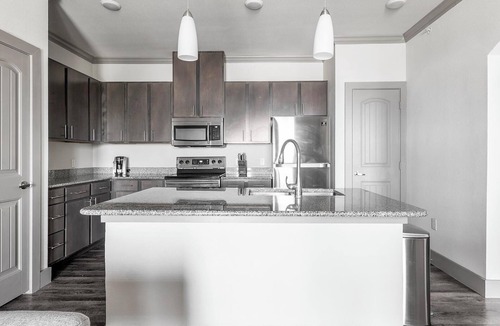Manor Apartment | Landing | Chic 1BD, Pool, Clubhouse