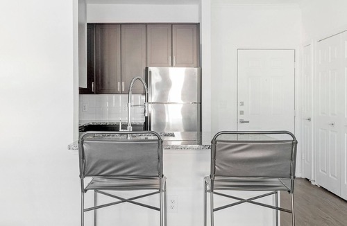 Austin Apartment | Landing | Chic 1BD, Pool, Courtyard