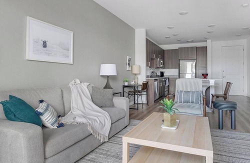 Garland Apartment | Landing | Chic 1BD, Pool, Gym