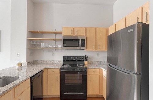 New Pathways Apartment | Landing | Chic 1BD, Pool, Gym