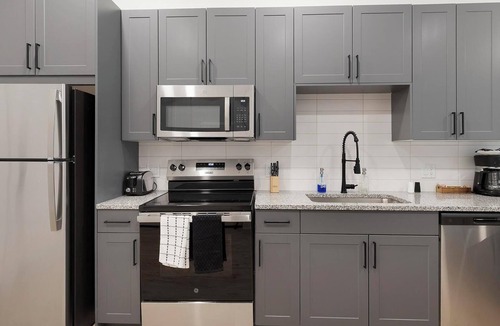 Denton Apartment | Landing | Chic 1BD, Pool, Gym