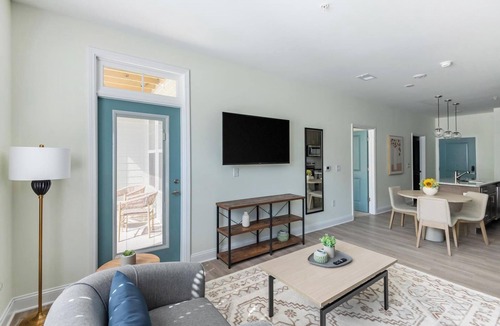 Wilmington Apartment | Landing | Chic 1BD, Pool, Gym