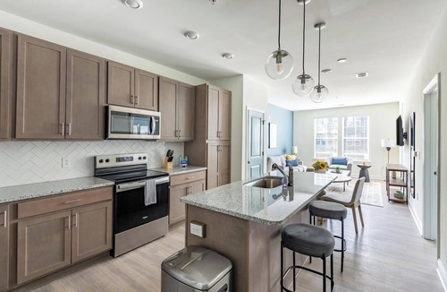 Wilmington Apartment | Landing | Chic 1BD, Pool, Gym