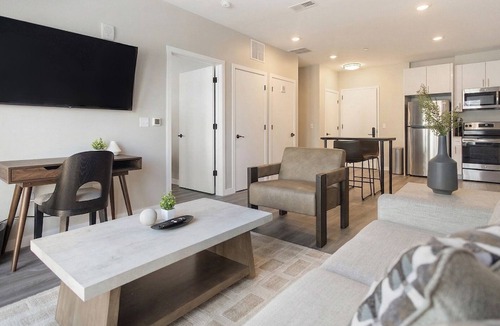 New Haven Apartment | Landing | Chic 1BD, Pool, Game Room