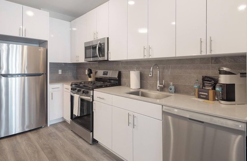 New Haven Apartment | Landing | Chic 1BD, Pool, Game Room