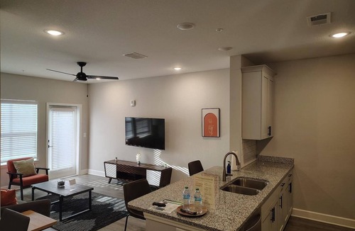 Newberry Apartment | Landing | Chic 1BD, Pool, Gym