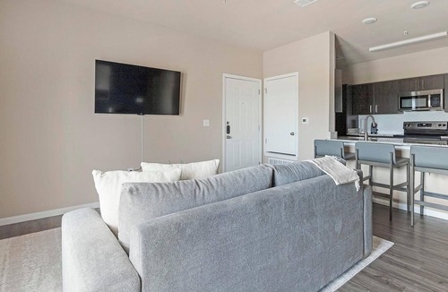 New Braunfels Apartment | Landing | Chic 1BD, Gym, Pool