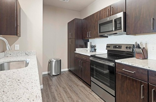 New Braunfels Apartment | Landing | Chic 1BD, Gym, Pool