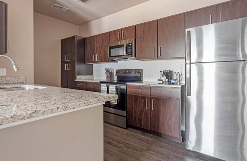 New Braunfels Apartment | Landing | Chic 1BD, Gym, Pool