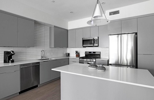 Rhodes Ranch Apartment | Landing | Chic 1BD, Gym, Pool