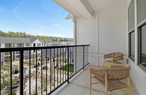 Sand Ridge Apartment | Landing | Chic 1BD, Gym, Pool