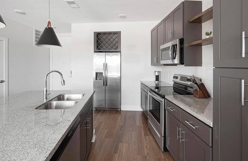 Ferndale Apartment | Landing | Chic 1BD, Yoga Studio, Clubhouse