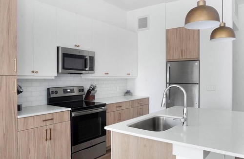 Austin Apartment | Landing | Chic 1BD, Yoga Studio, Pool