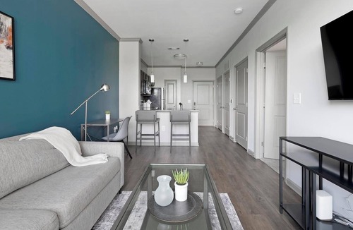 South Nashville Apartment | Landing | Chic 2BD, Clubhouse, Gym