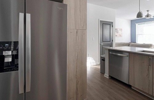 Sand Ridge Apartment | Landing | Chic 2BD, Clubhouse, Gym