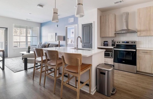 Sand Ridge Apartment | Landing | Chic 2BD, Clubhouse, Gym