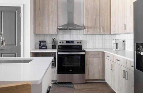 Sand Ridge Apartment | Landing | Chic 2BD, Clubhouse, Gym