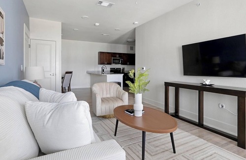 Lockhart Apartment | Landing | Chic 2BD, Clubhouse, Gym
