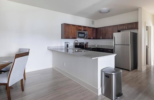 Lockhart Apartment | Landing | Chic 2BD, Clubhouse, Gym