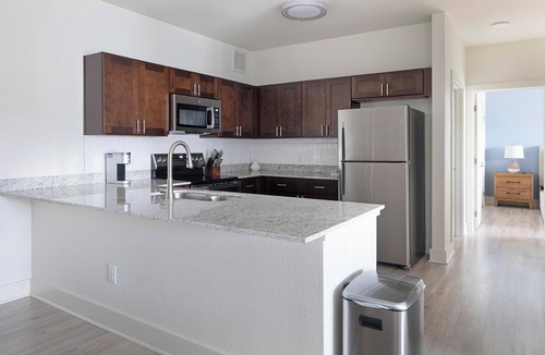 Lockhart Apartment | Landing | Chic 2BD, Clubhouse, Gym