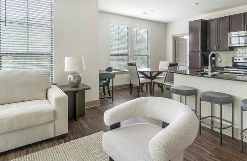 Klein Apartment | Landing | Chic 2BD, Clubhouse, Gym