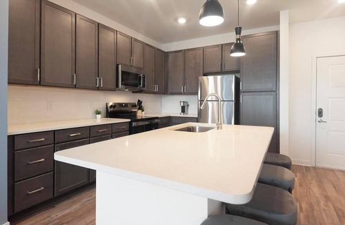 Cordova Apartment | Landing | Chic 2BD, Clubhouse