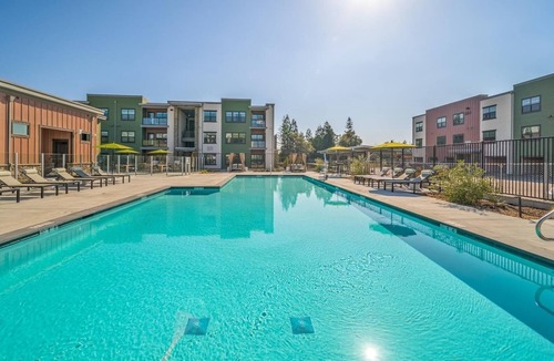 Santa Rosa Apartment | Landing | Chic 2BD, Courtyard, Clubhouse
