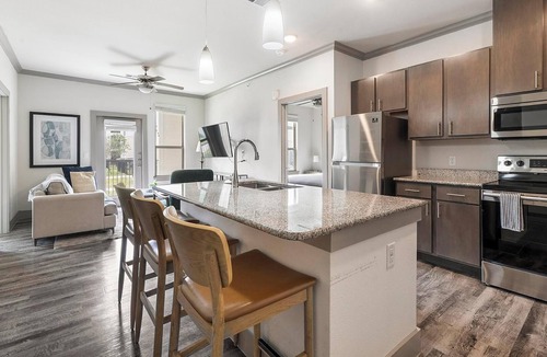 Manor Apartment | Landing | Chic 2BD, Courtyard, Pool