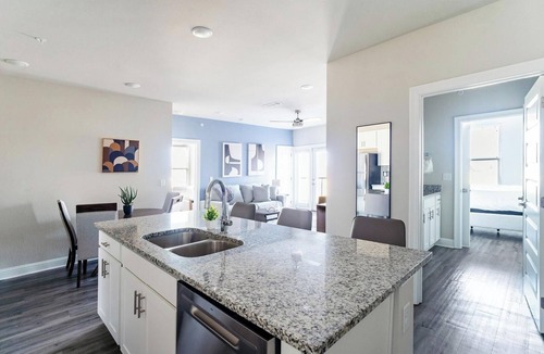 Harvey Apartment | Landing | Chic 2BD, Gym, Clubhouse