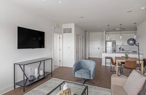 Athens Apartment | Landing | Chic 2BD, Gym, Pool