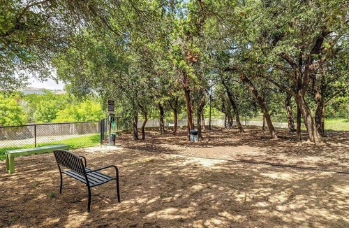 West Oak Hill Apartment | Landing | Chic 2BD, Gym