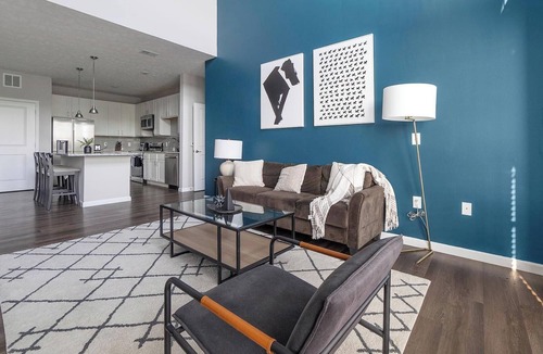 Northwest Columbus Apartment | Landing | Chic 2BD, Gym