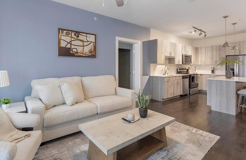 Fort Worth Apartment | Landing | Chic 2BD in Bricktown