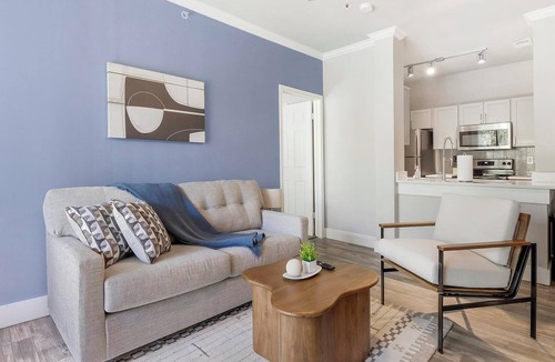 Fort Worth Apartment | Landing | Chic 2BD in Cityview