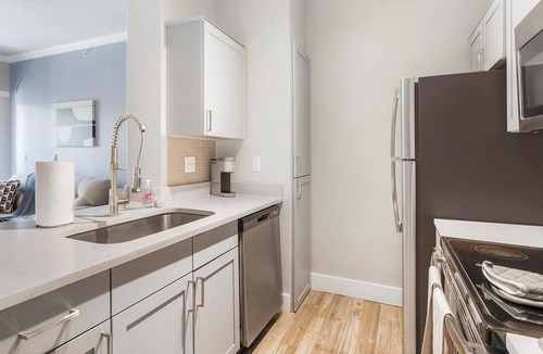 Fort Worth Apartment | Landing | Chic 2BD in Cityview