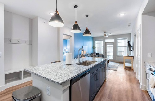 San Marcos Apartment | Landing | Chic 2BD in La Cima