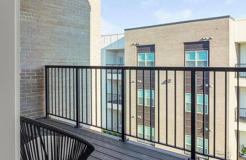Cartersburg Apartment | Landing | Chic 2BD, Pool, Gym