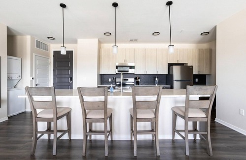 Near Northside Apartment | Landing | Chic 2BD, Pool, Gym