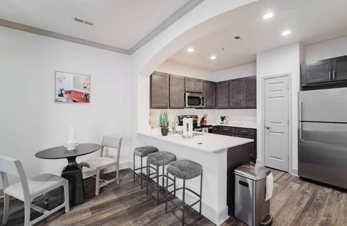 Corryville Apartment | Landing | Chic 2BD, Pool, Gym
