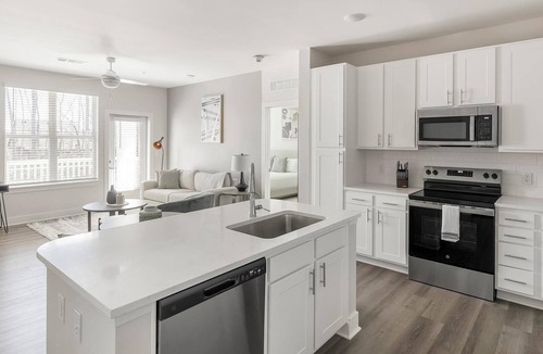 Belle Mina Apartment | Landing | Chic 2BD, Pool, Yoga Studio