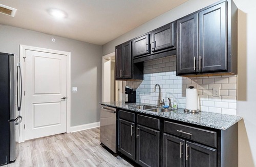 Cocoa Apartment | Landing | Chic 2BD, Pool, Gym