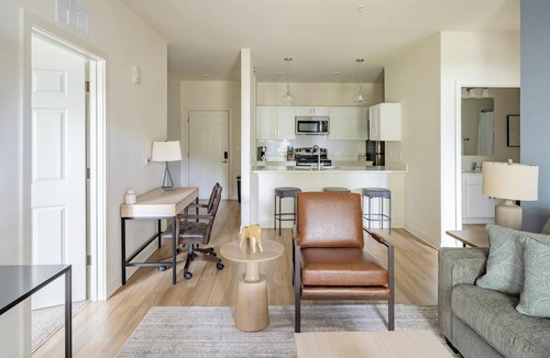 Bellview Apartment | Landing | Chic 2BD, Pool, Gym