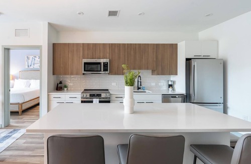 Haverhill Apartment | Landing | Chic 2BD, Pool, Gym