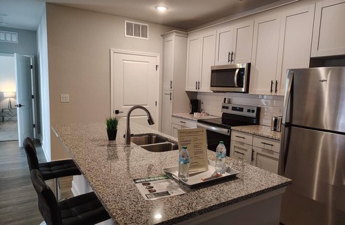 Newberry Apartment | Landing | Chic 2BD, Pool, Gym