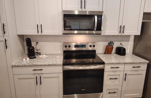 Newberry Apartment | Landing | Chic 2BD, Pool, Gym