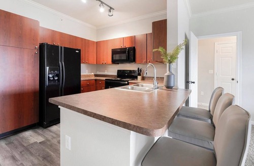 Del Mar Apartment | Landing | Chic 2BD, Clubhouse