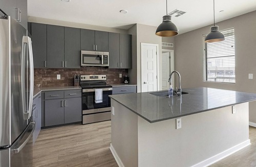 Warehouse District Apartment | Landing | Chic 2BD, Yoga Studio, Pool