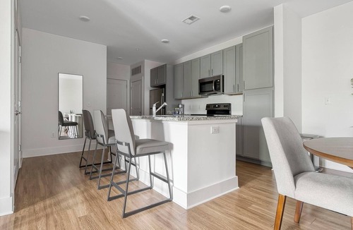 Fort Mill Apartment | Landing | Chic 3BD, Gym, Pool